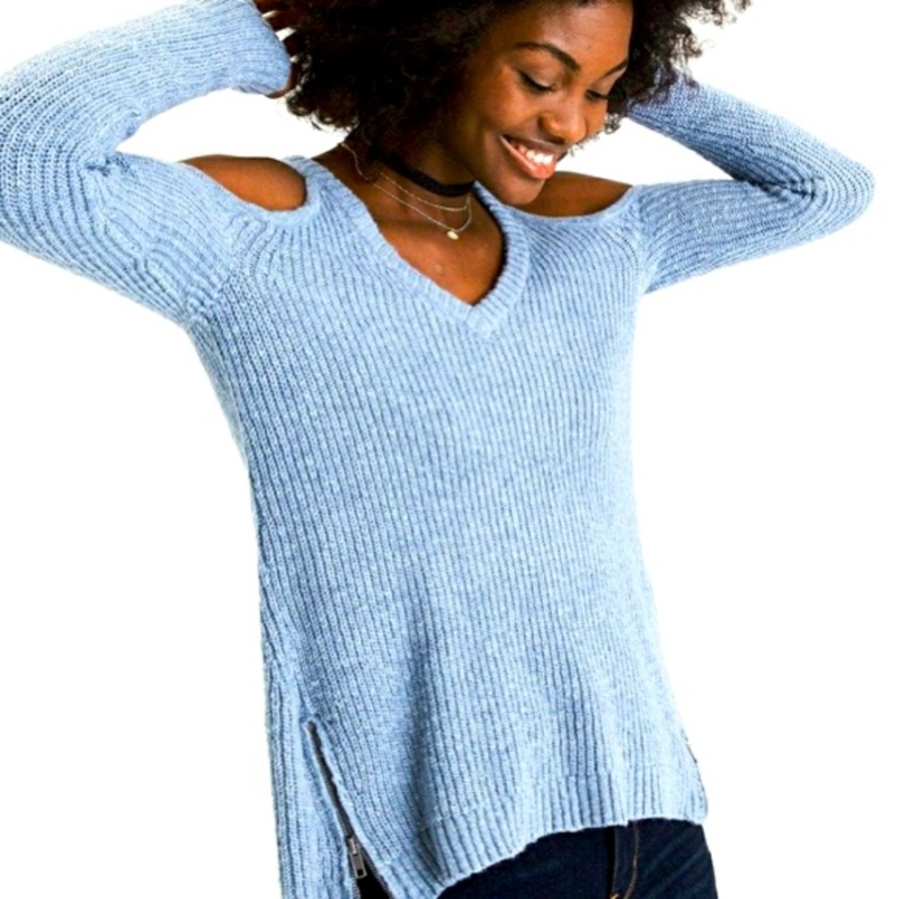 American Eagle - Cold Shoulder Zipper Sweater